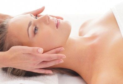 Дълбоко почистване на лице в 10 стъпки, точков масаж Zensei, лимфен дренаж и маска от Дерматокозметични центрове Енигма