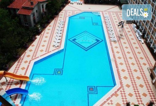 Почивка на брега на Мраморно море в Истанбул, Кумбургаз! 1 нощувка със закуска в Artemis Marin Princess 5* в период по избор! - Снимка 10