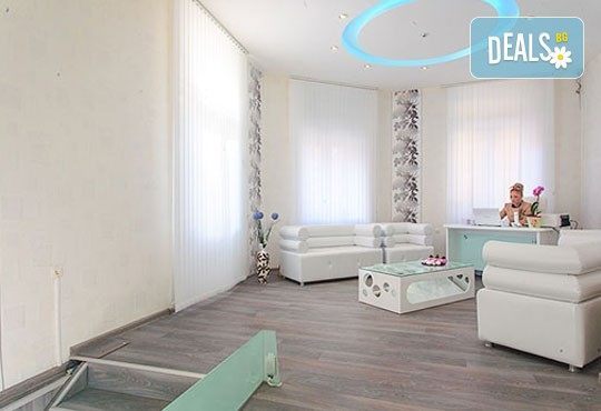 Без нежелано окосмяване! Лазерна епилация за мъже на зоната между веждите в център за лазерна епилация Армада! - Снимка 4