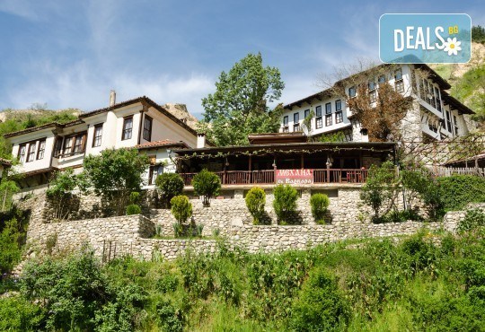 Еднодневна екскурзия до Мелник, Рупите и Роженски манастир, транспорт и екскурзовод от Фреш Холидей! - Снимка 2