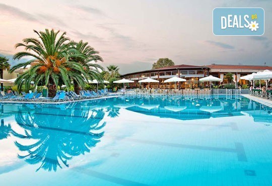 Почивка в период от май до юни в Poseidon Palace 4*, Лептокария! 3, 4, 5 нощувки на база All Inclusive, Океания Турс! - Снимка 3