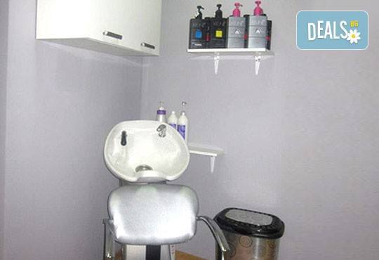 Измиване, маска според типа коса, подстригване, оформяне със сешоар и подарък: лакиране с O.P.I в студио Мелинда! - Снимка 3