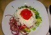 Вкусна класика! Порция свински вратни карета и традиционна салата в новооткрития ресторант Latte, Варна! - thumb 1