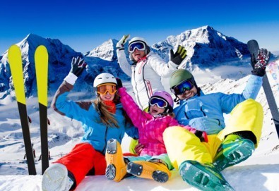 На ски в Боровец! Еднодневен наем на ски или сноуборд оборудване за възрастен или дете от Ски училище Hunters!