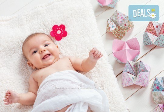 Бебешка и семейна фотосесия в студио с 12 обработени кадъра от Приказните снимки! - Снимка 16