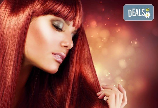 Поглезете се с нов цвят на косата в Салон Мелани! Боядисване с боя на клиента или терапия, подстригване и сешоар - Снимка 1