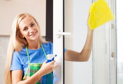 Брилянтна чистота! Почистване на прозорци и дограми и почистване на баня или тоалетна от Брилянтино!