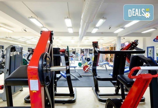 Фитнес JK PRO GYM Ви предлага месечна карта за 4 посещения фитнес и 20 минути солариум! - Снимка 5