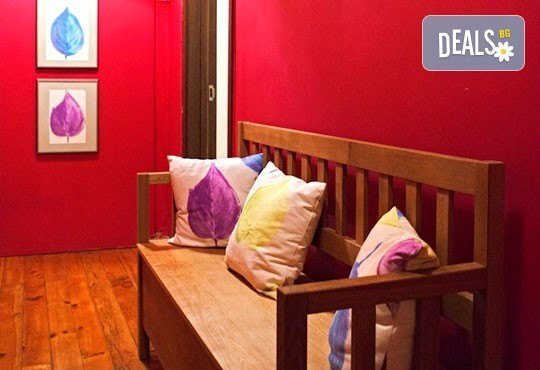 Опитайте коктейл на щастието! Карта за 3 посещения на йога на смеха от Йога и масажи Айя! - Снимка 4