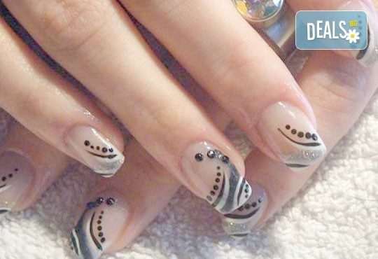 Класически или френски маникюр с гел лак Bluesky или S&A, салон за красота Виктория! - Снимка 3