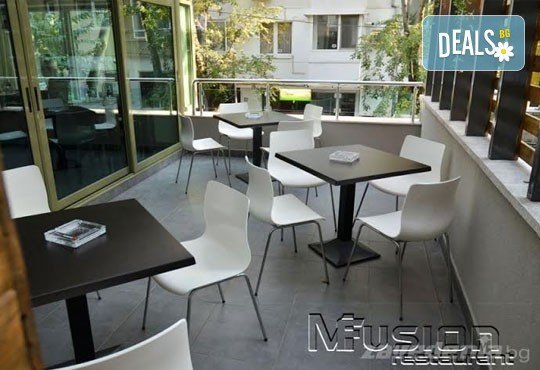 Апетитно мексиканско приключение с начос и чили кон карне в ресторант MFusion, Варна! - Снимка 5