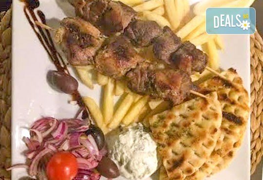 Неустоимо предложение! Пренесете се в съседна Гърция с гръцки специалитет за двама в ресторант MFusion, Варна! - Снимка 2