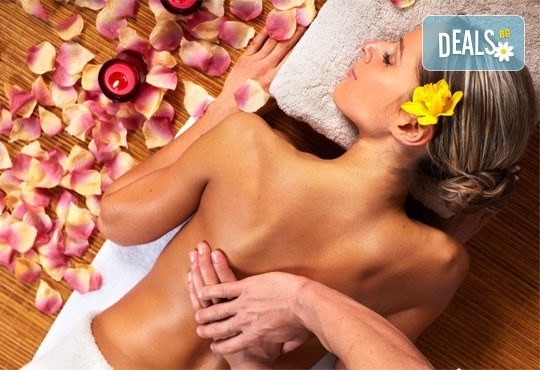 Усетете магията на Изтока с екзотичен Явански масаж на цяло тяло Деви Менари в студио за красота Giro, Варна! - Снимка 3
