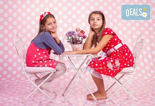 Детска и семейна студийна фотосесия с уникални декори, за деца от 10 месеца до 12 г., от Приказните снимки! - Снимка 20