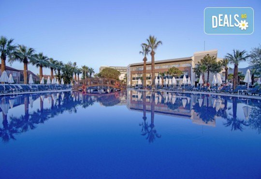 Почивка в Кушадасъ! 4 или 5 нощувки на база Аll Inclusive в Palm Wings Beach Resort Kusadasi 5* с Ориент 99! - Снимка 1