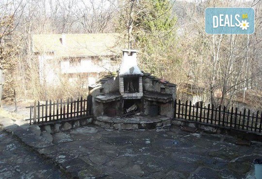 Почивка през април в Троянския балкан! 2 или 3 нощувки в уютни къщички, хотел Света гора, с. Орешак! - Снимка 12
