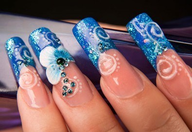 Красиви нокти! Ноктопластика с изграждане с гел + четири авторски декорации в Салон за красота Belisimas, жк Тракия