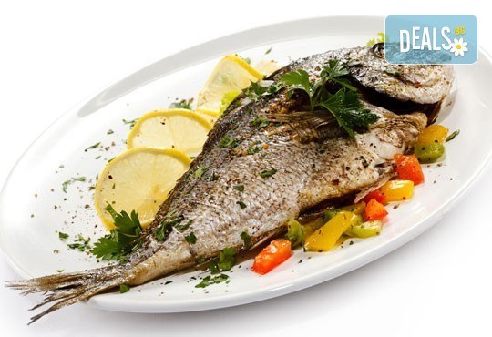 Средиземноморски кулинарен круиз за двама! Две порции риба по избор: Балканска пъстърва или Норвежка скумрия и гарнитура в Ресторант BALITO 3 в жк Надежда - Снимка 3