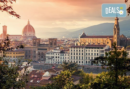 Майски празници на италианското крайбрежие! 4 нощувки със закуски в Grand Hotel Golf 4*, Тирения, самолетен билет и летищни такси! - Снимка 1