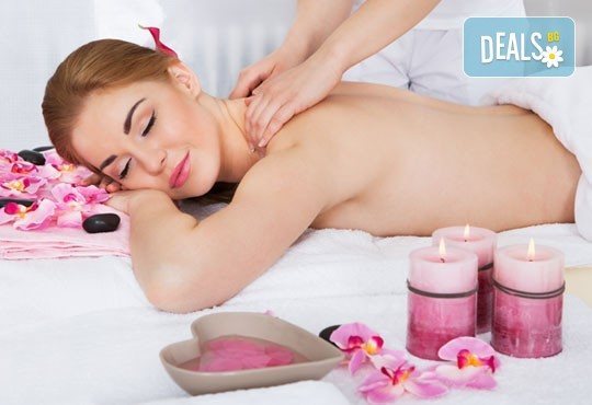 SPA day пакет с класически масаж на гръб, терапия за лице, педикюр и подарък - продукт за лице от Studio 88 Deluxe! - Снимка 1