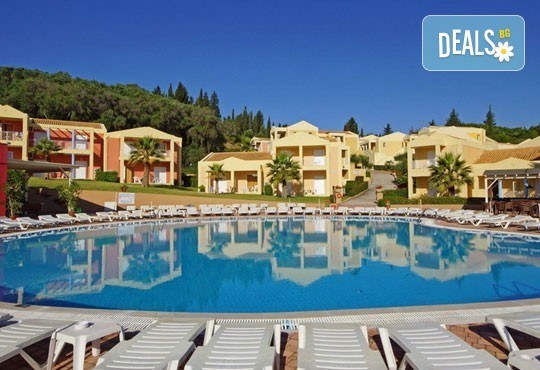 Екскурзия до о. Корфу! 3 нощувки със закуски и вечери в хотел Olympion Village 3*+, екскурзовод и транспорт от НираМар Травел - Снимка 1