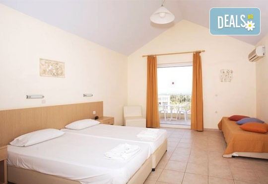 Екскурзия до о. Корфу! 3 нощувки със закуски и вечери в хотел Olympion Village 3*+, екскурзовод и транспорт от НираМар Травел - Снимка 3