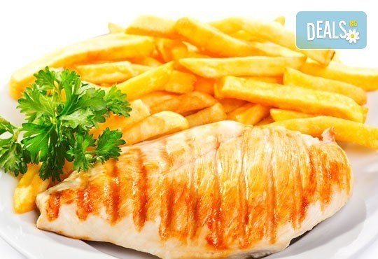 Две пържоли на супер цена! Свинска вратна пържола или пилешко филенце с домашни картофки и лютеница от Balito! - Снимка 2