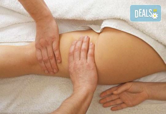 Една или 8 процедури интензивен мануален антицелулитен масаж на всички засегнати зони в салон за красота Вили! - Снимка 2