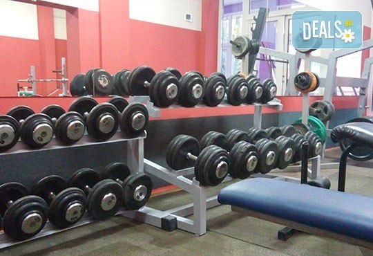 Спортувайте! Карта за 8 посещения в рамките на месец във фитнес Метрофлекс Люлин! - Снимка 7