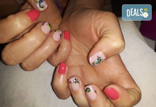 За нови клиенти! Дълготраен маникюр с гел лак BlueSky в Салон Мечта - Снимка 21