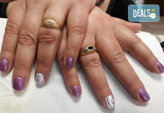 За нови клиенти! Дълготраен маникюр с гел лак BlueSky в Салон Мечта - Снимка 8