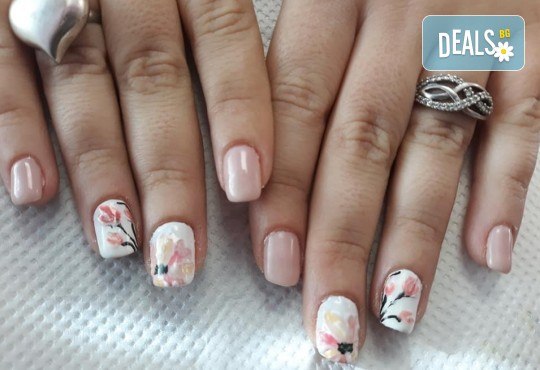 За нови клиенти! Дълготраен маникюр с гел лак BlueSky в Салон Мечта - Снимка 10