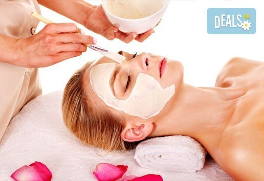 Мануално почистване на лице + ексфолираща терапия, терапия с маска в Салон Blush Beauty - Снимка 1