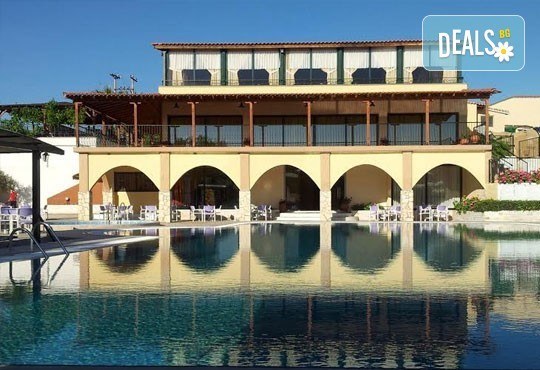 На море в Гърция през юни или септември в хотел Village Mare 4*, Халкидики! 5/7 нощувки на база All inclusive, ползване на басейн! - Снимка 15
