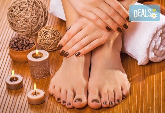 Маникюр плюс педикюр с гел лак Global Fashion, 4 декорации и бонус безплатна процедура при 3 посещения в студио за красота Дани! - Снимка 1