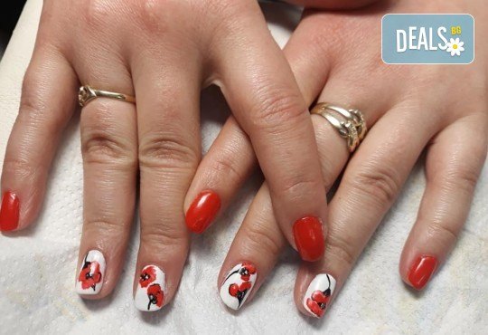 Перфектен маникюр! Цветен маникюр с гел лак BlueSky + подарък сваляне на гел лак в Салон Мечта - Снимка 18
