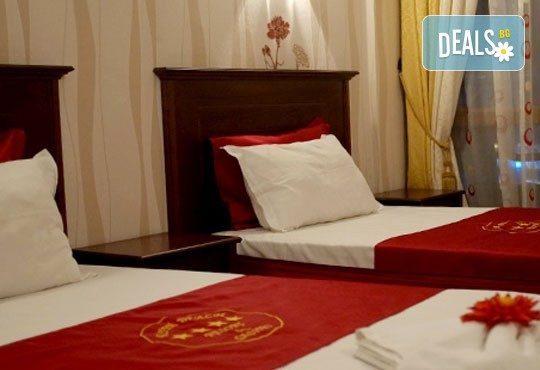 Лятна ваканция в Китен Бийч! 3,5 или 7 нощувки на база All inclusive, безплатно за дете до 5.99 г. - Снимка 4