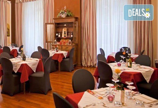 На почивка в Сан Ремо, Италия, с Филип Тур! 7 нощувки в Des Anglais 4* със закуски и вечери, самолетен билет, летищни такси, трансфери! - Снимка 7