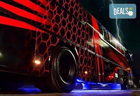 Вече и у нас! 5 часа лудо парти в уникалната обстановка на най-големия пътуващ парти бус от Party Bus Night Angels! - Снимка 2