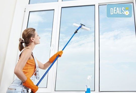 Кристално чисто! Почистване на прозорци в апартамент или офис от 50 до 110 кв.м. с безвредни биопрепарати от БГ 451! - Снимка 2
