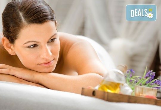 Отпуснете се със 75-минутна антистрес терапия на цялото тяло с масло от лавандула в Център за здраве и красота Мотив! - Снимка 2