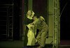 Гледайте Калин Врачански като Квазимодо в Парижката Света Богородицана Лилия Абаджиева, Театър София, 06.06.,19ч, билет за двама - thumb 5