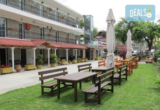 Почивка през юни и юли на Олимпийската ривиера! 5 нощувки в Studios Pieria 3*, безплатно настаняване на дете до 11 г.! - Снимка 11