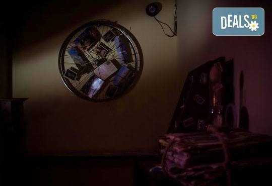 Събери отбор, резервирай стая! Бъди детектив в 60-минутното приключение от Emergency Escape с играта Пощенска станция - Снимка 6