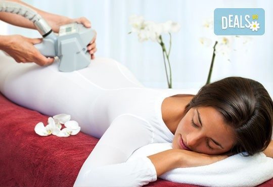 Мечтaете за красив и стегнат силует? Вземете неограничен брой процедури LPG липомасаж на цяло тяло в студио Noir! - Снимка 1