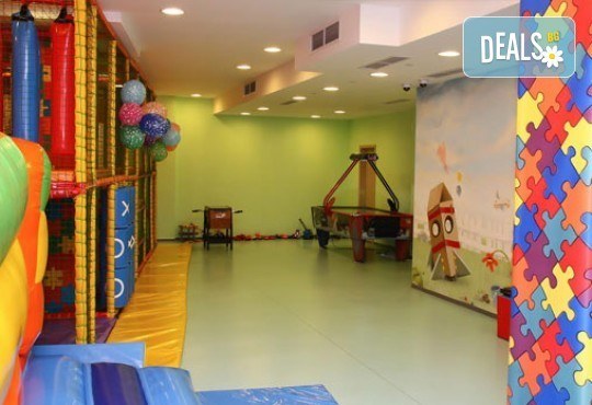 Детски рожден ден за 10 деца - в зала, с много игри, рисунки на лице, подаръци и аниматори от Детски клуб Евърленд! - Снимка 5