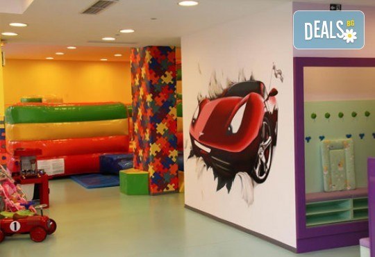 Детски рожден ден за 10 деца - в зала, с много игри, рисунки на лице, подаръци и аниматори от Детски клуб Евърленд! - Снимка 7