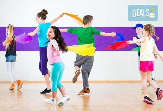 Два часа луди игри с аниматор и ползване на всички съоръжения за забавление от Детски клуб Евърленд! - Снимка 1