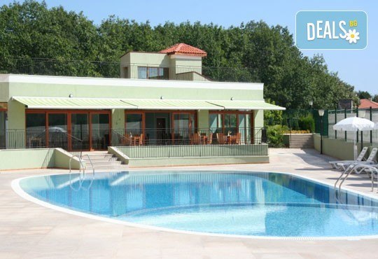 Септември в Серена Резиденс, Созопол! 1 нощувка, на база All Inclusive в студио или апартамент, едно дете до 12г. - безплатно - Снимка 10