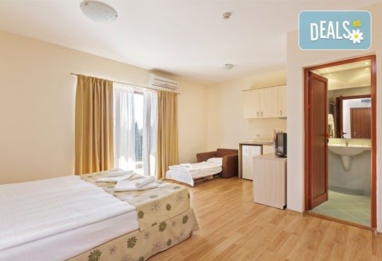 Септември в Серена Резиденс, Созопол! 1 нощувка, на база All Inclusive в студио или апартамент, едно дете до 12г. - безплатно - Снимка 7